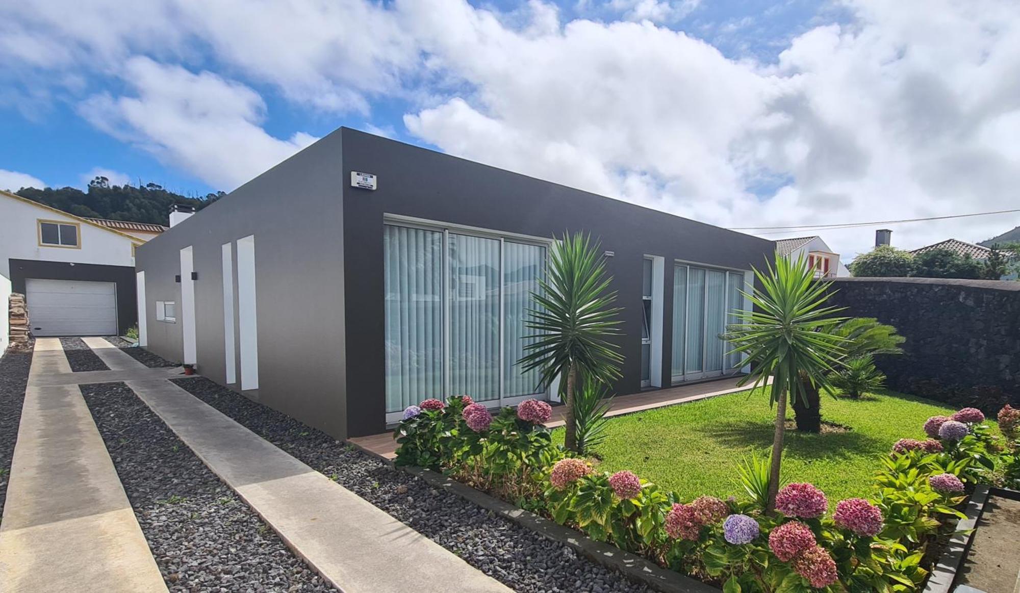 Magnolia - To Explore The Island Villa Ribeira Grande